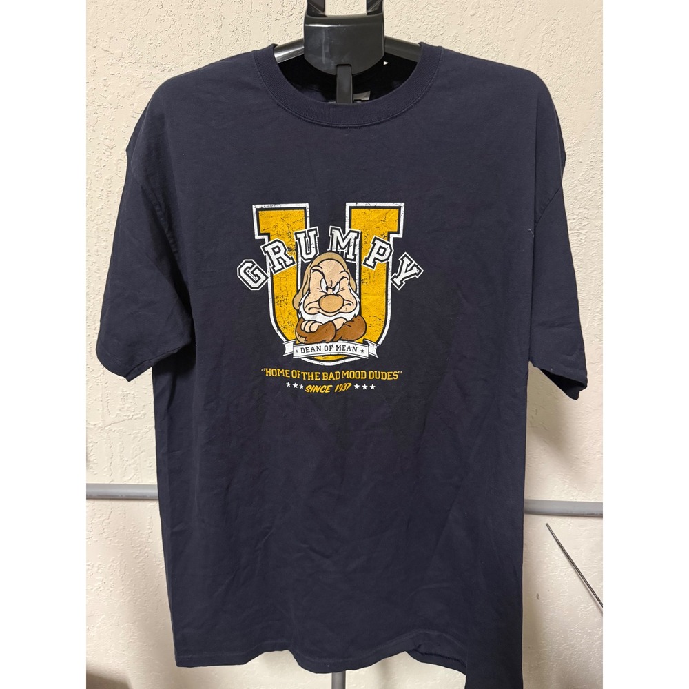 Disney Store Grumpy University Dean of Mean Navy Blue Graphic T-Shirt Mens 2XL